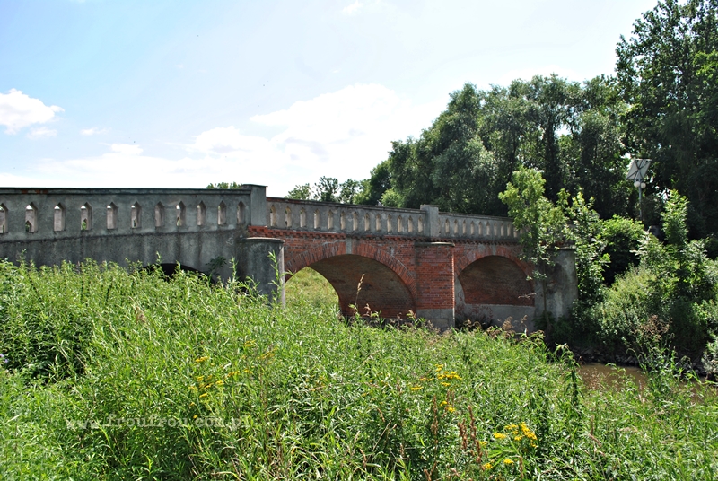 Neogotycki most w Mościsku