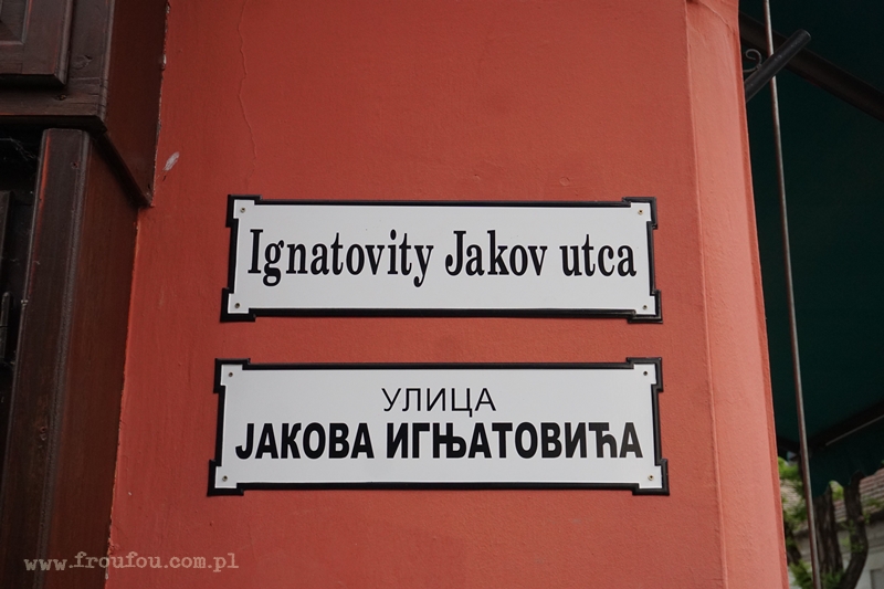 Szentendre - podwójne nazewnictwo ulic i obiektów
