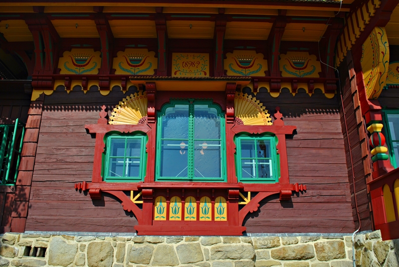 Okna schroniska Libusin