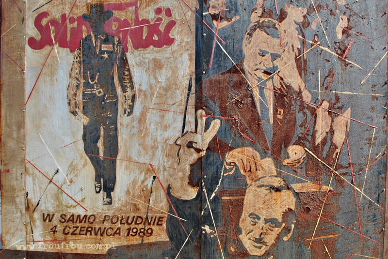 Wystawa plenerowa w Krzyżowej - Lech Wałęsa