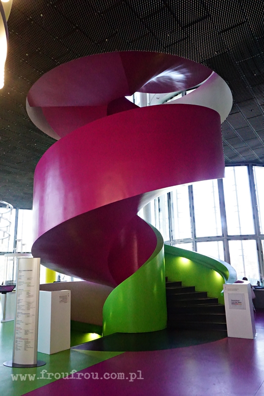 Cottbus - klatka schodowa biblioteki