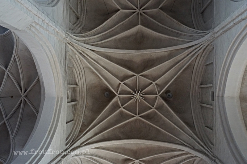 Gwiaździste sklepienie kościoła w Cottbus