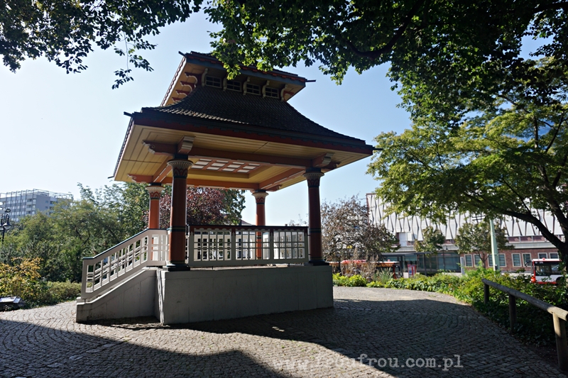Pagoda w parku w Cottbus