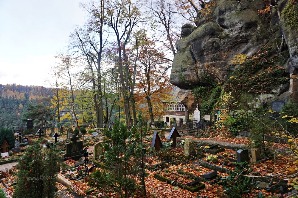 Widok ogólny na cmentarz w Oybin