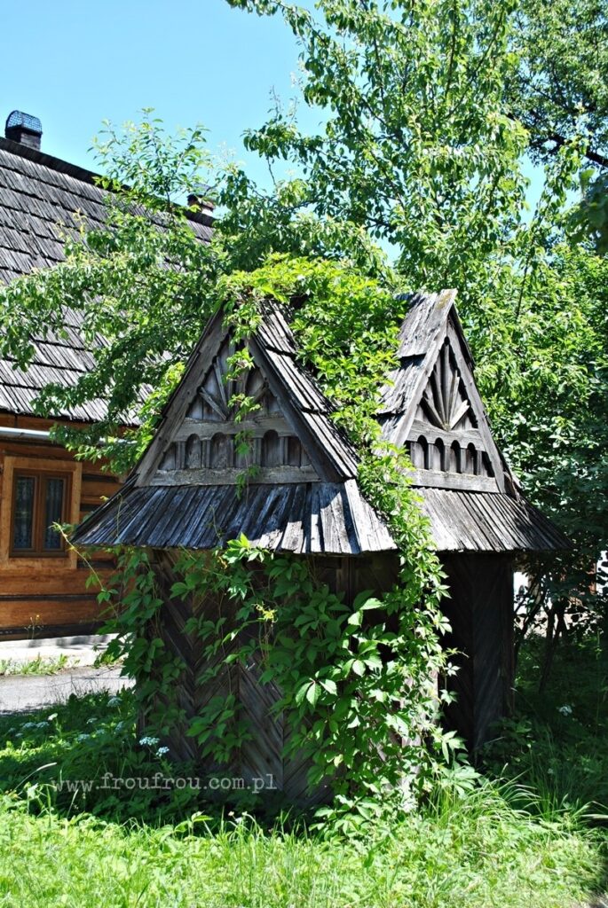 Góralska studnia we wsi Chochołów