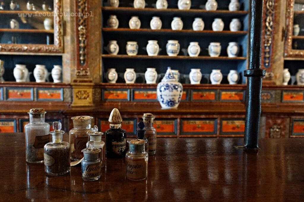 Barokowa apteka w Kuks